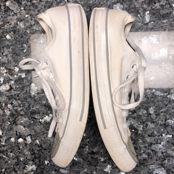 Converse All-Star Chuck Taylor Lo Glitter Toe Sneakers - Picture 6 of 17